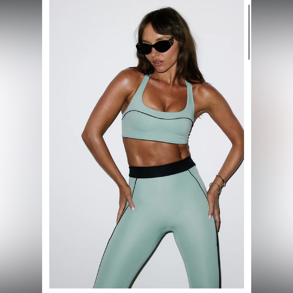 Seamless Sage Green High-Waist Leggings & Sports Bra Set